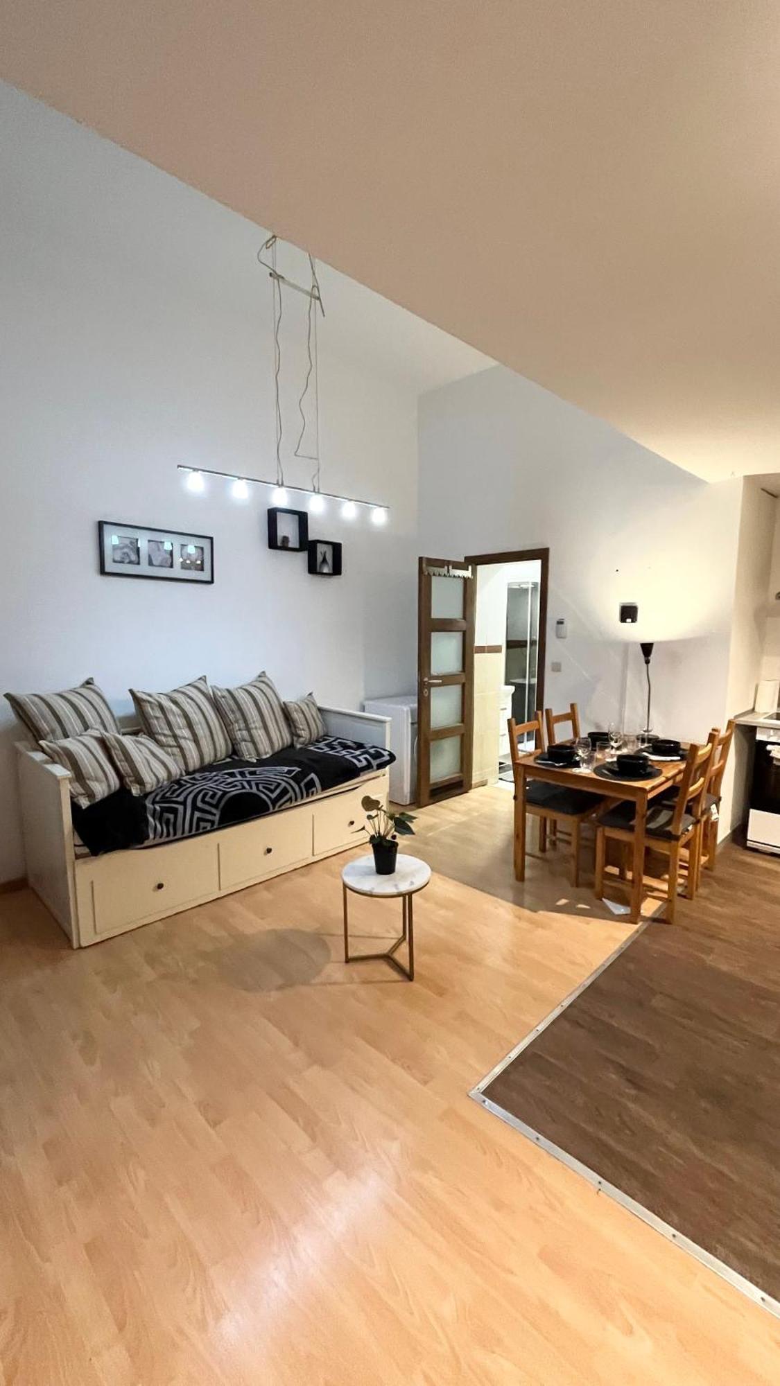 Cosy Flat - Eu District - Center - 4 Persons * Brüssel
